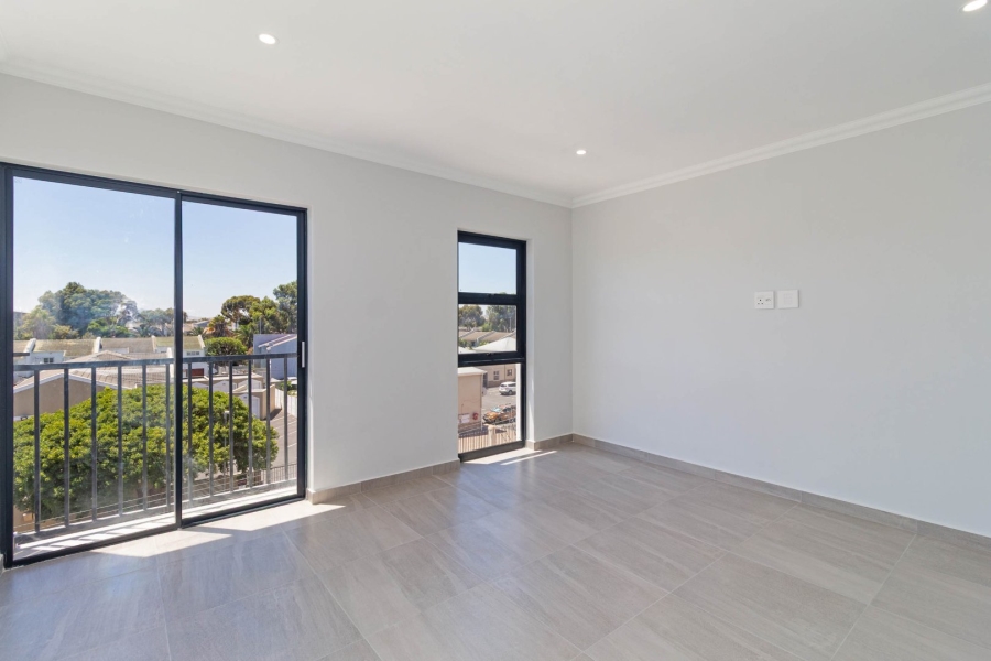 1 Bedroom Property for Sale in Table View Western Cape